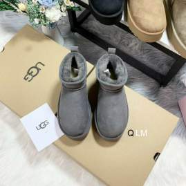 Picture of UGG Shoes _SKUUGGsz35-404CML091019653